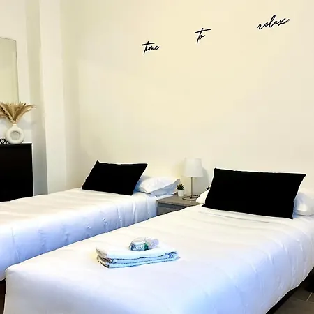 Blueberry - Historic Center דירה לואינו