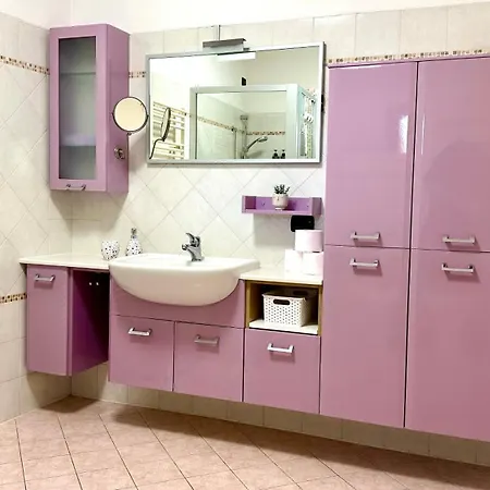 Blueberry - Historic Center Apartamento Luino